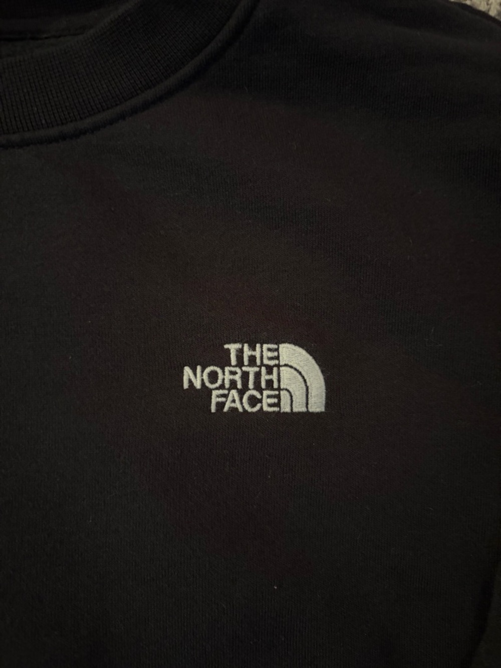 The North Face Men’s Black Crewneck Sweatshirt - Medium